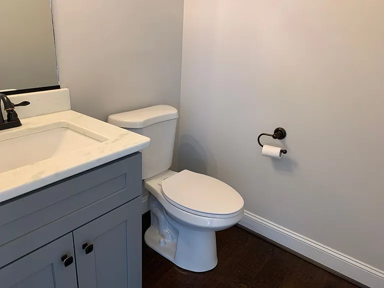324 Meridian St — Photo 8