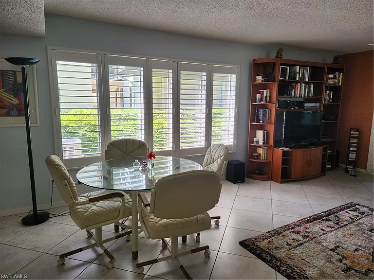 1629 Spoonbill Ln #A — Photo 8