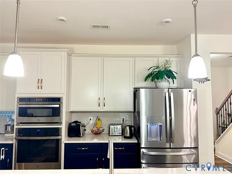 10861 Farmstead Mill Ln — Photo 3