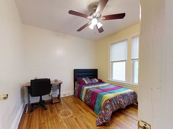 2nd image of 1526 E Genesee St APT 1