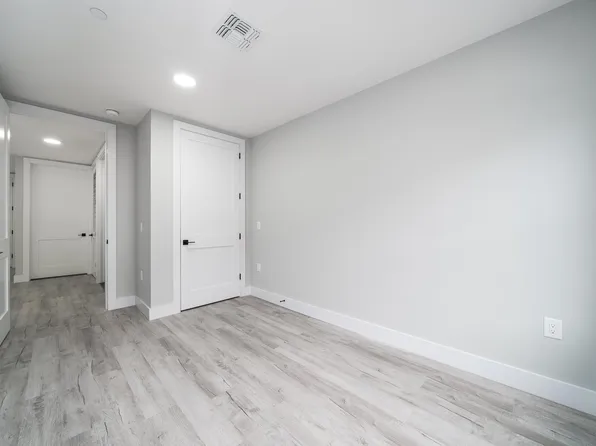 187 Culver Avenue image 10 of 16