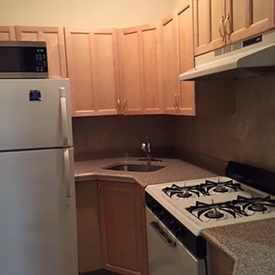 Rented by Urban Real Estate Property Group Inc | media 41