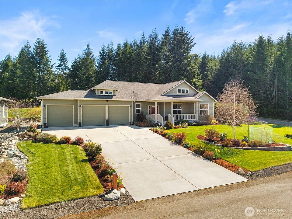 1st image of 24 Pelton Court