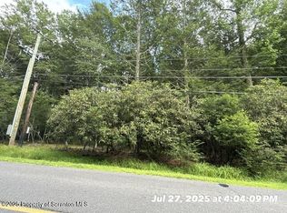 10 Edge Rock Dr, Drums, PA 18222