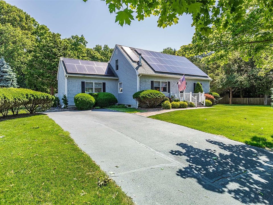1st image of 600 Rosewood Drive