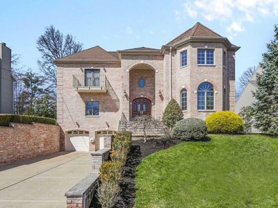 679 5th Ave, River Edge, NJ, 07661