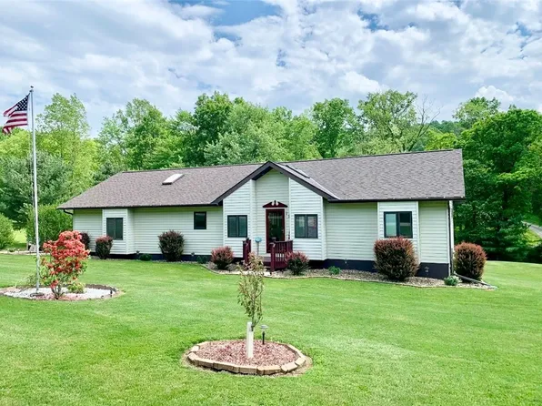 198 Leslie Rd, Valencia, PA 16059