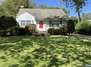 671 Delaware Ave, Ridgewood, NJ 07450