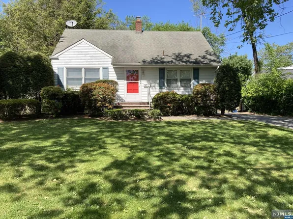 671 Delaware Ave, Ridgewood, NJ 07450