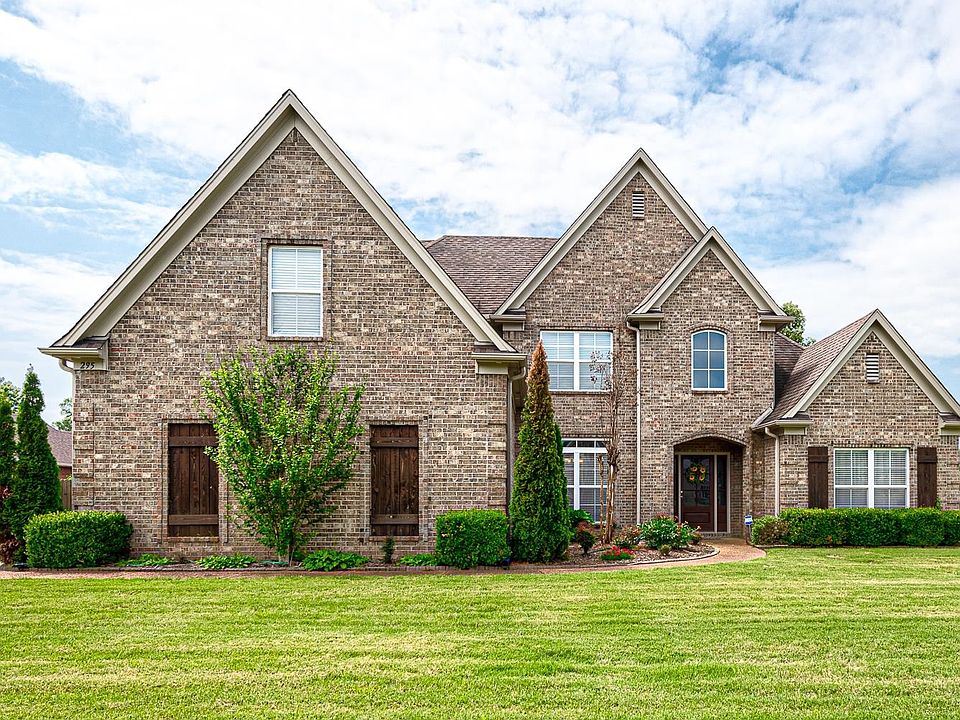 1st image of 295 Eagle Valley Dr
