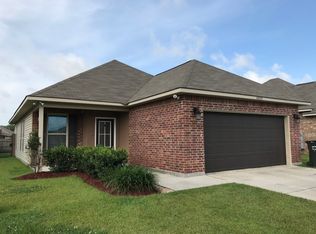 42335 Cedarstone Ave, Prairieville, LA 70769