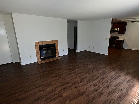 2nd image of 4410-4418 Howard Ave #4414