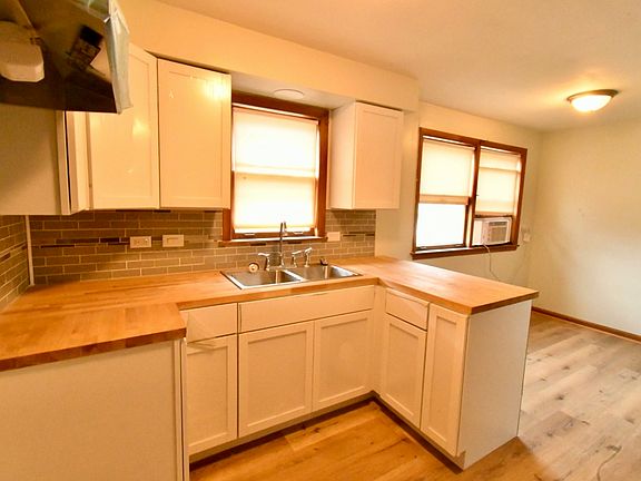 2nd image of 10938 S Avenue J