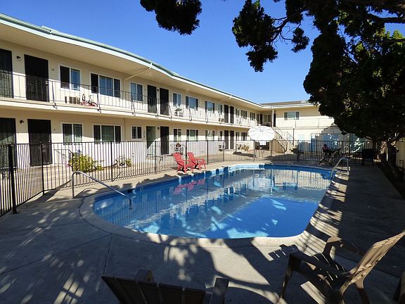 2nd image of 110 W Renette Ave APT 6