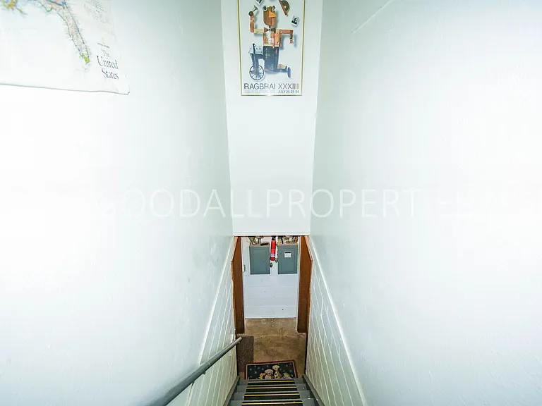 7035 Forest Ct — Photo 16