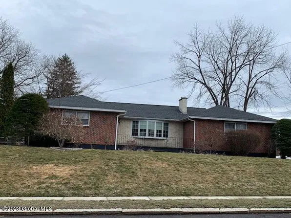 60 Simmons Avenue, Cohoes, NY 12047