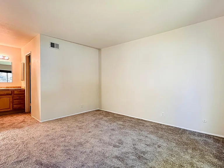 8811 Gilman Dr #D — Photo 14
