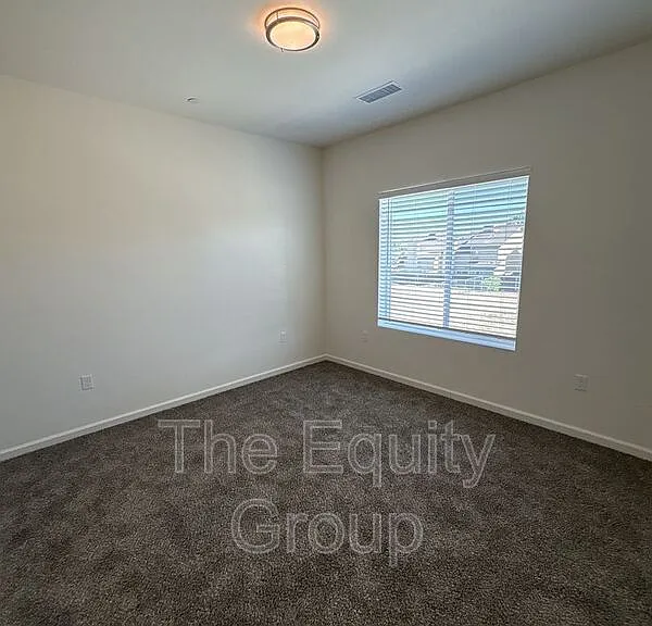 725 S Pinkham #101 — Photo 14