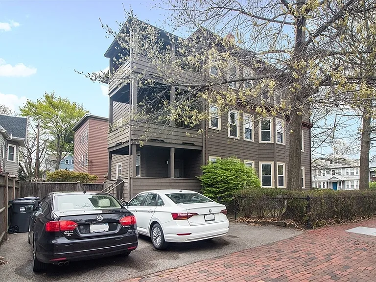 154 Elm St #2 — Photo 12