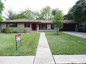 2nd image of 122 Northridge Dr