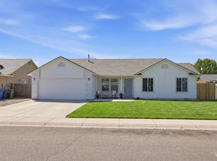 3113 Parkview Way, Nampa, ID 83687