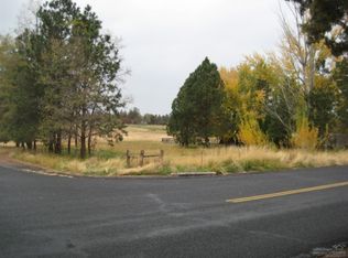 2403 NW 35th St, Redmond, OR 97756