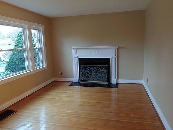 5th image of 2615 Drayton Dr
