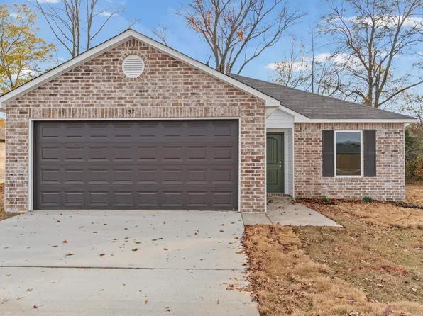 157 Meadow Dr, Beebe, AR 72012