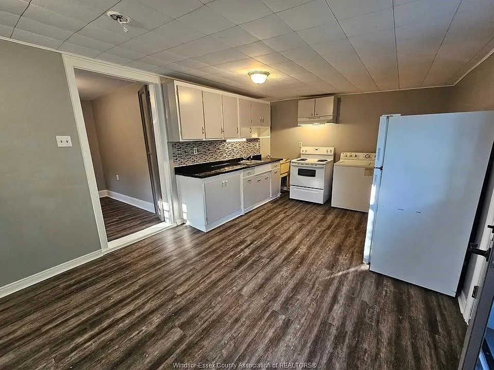 2 bed, $1,599 — Photo 3