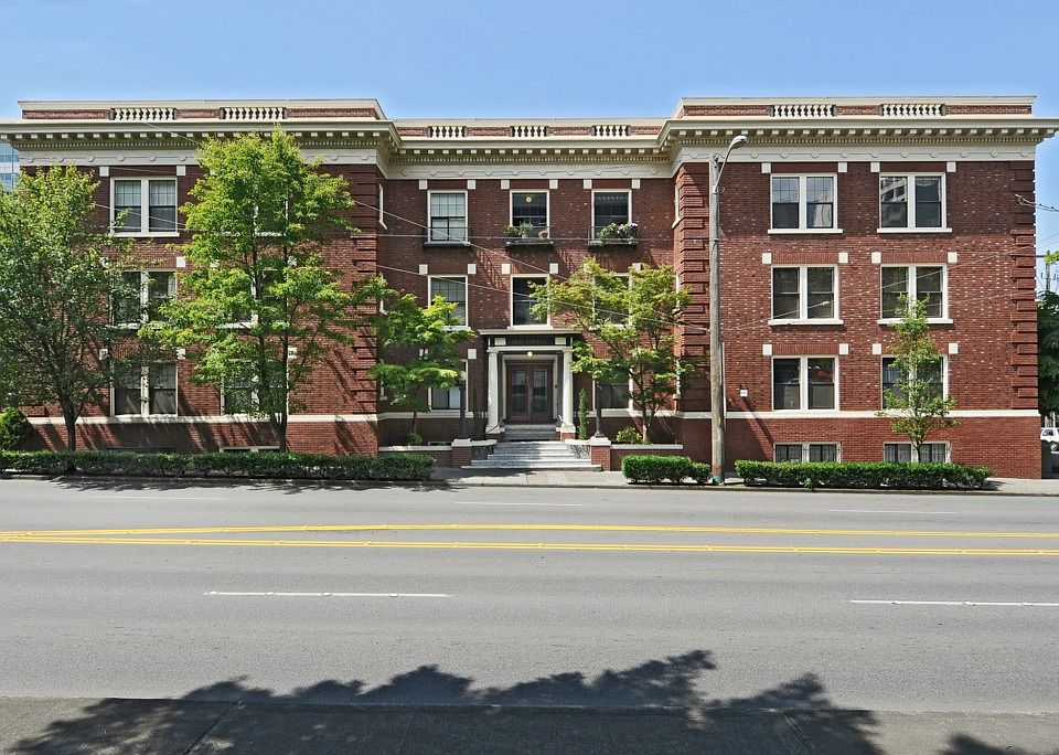 1st image of 615 Boren Ave 17 #17