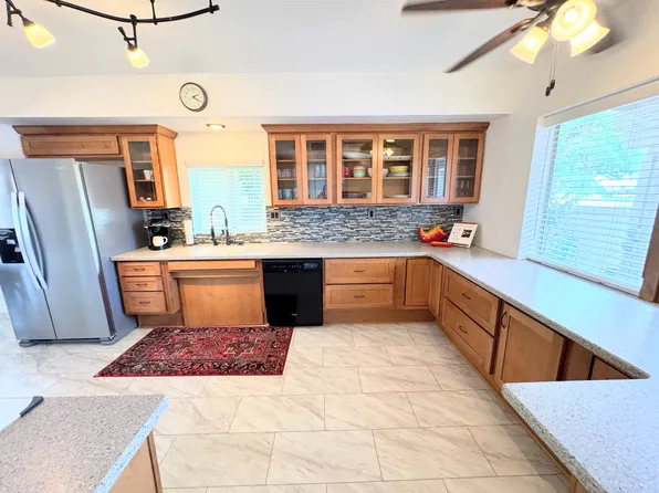 100 E Paseo De Golf, Green Valley, AZ 85614
