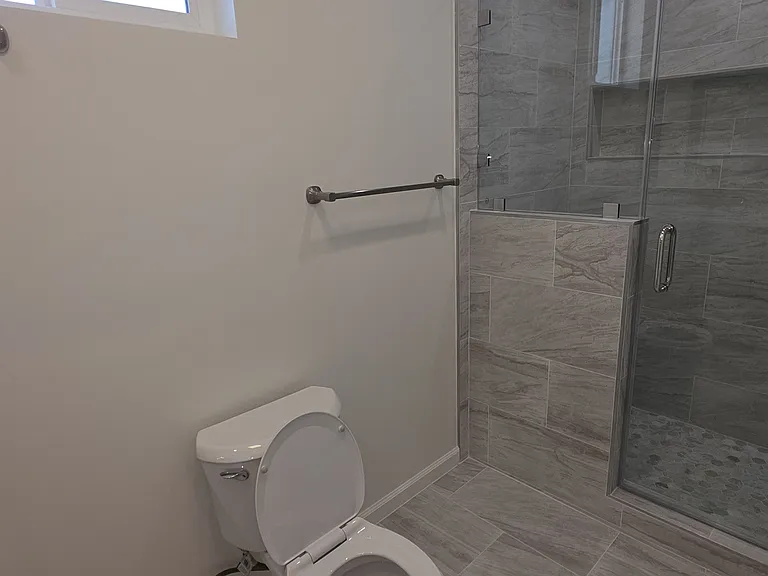 719 E Wardlow Rd #B — Photo 23