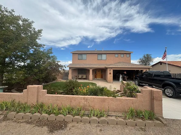 608 8th St NE, Rio Rancho, NM 87124