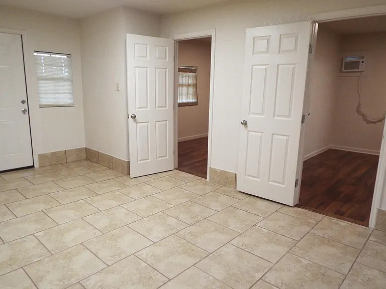 2519 Hicks Ave #2 — Photo 12