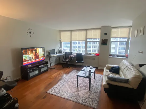 4250 N Marine Dr APT 2523, Chicago, IL 60613
