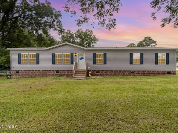 102 Lavern Lane, Pikeville, NC 27863