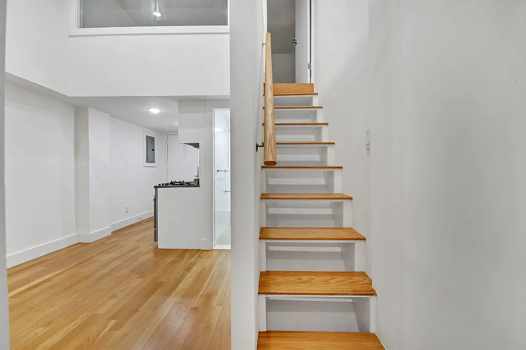 220 East 22nd Street — Photo 4