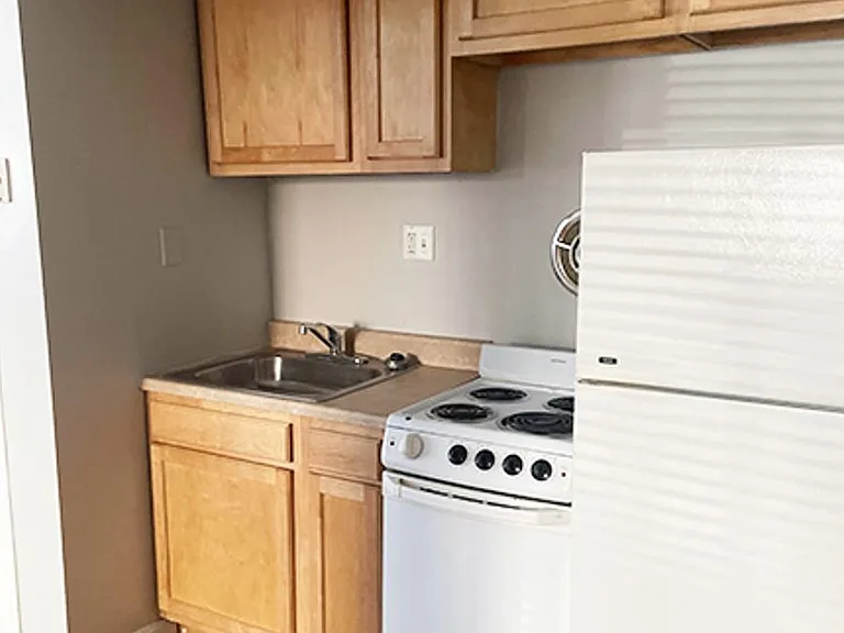 331 Shiloh St — Photo 11