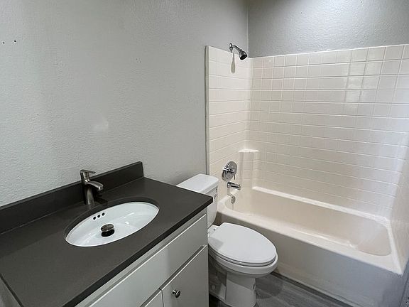 2nd image of 5917 Lucille Dr