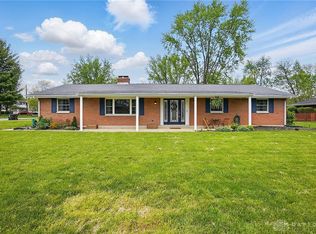 2555 Valdina Dr, Dayton, OH 45434