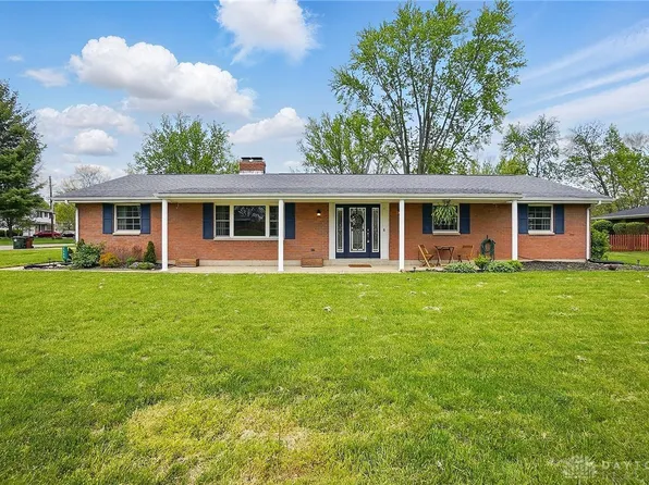 2555 Valdina Dr, Dayton, OH 45434