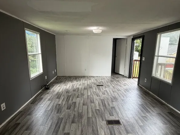 5538 Duval St, Pensacola, FL 32503