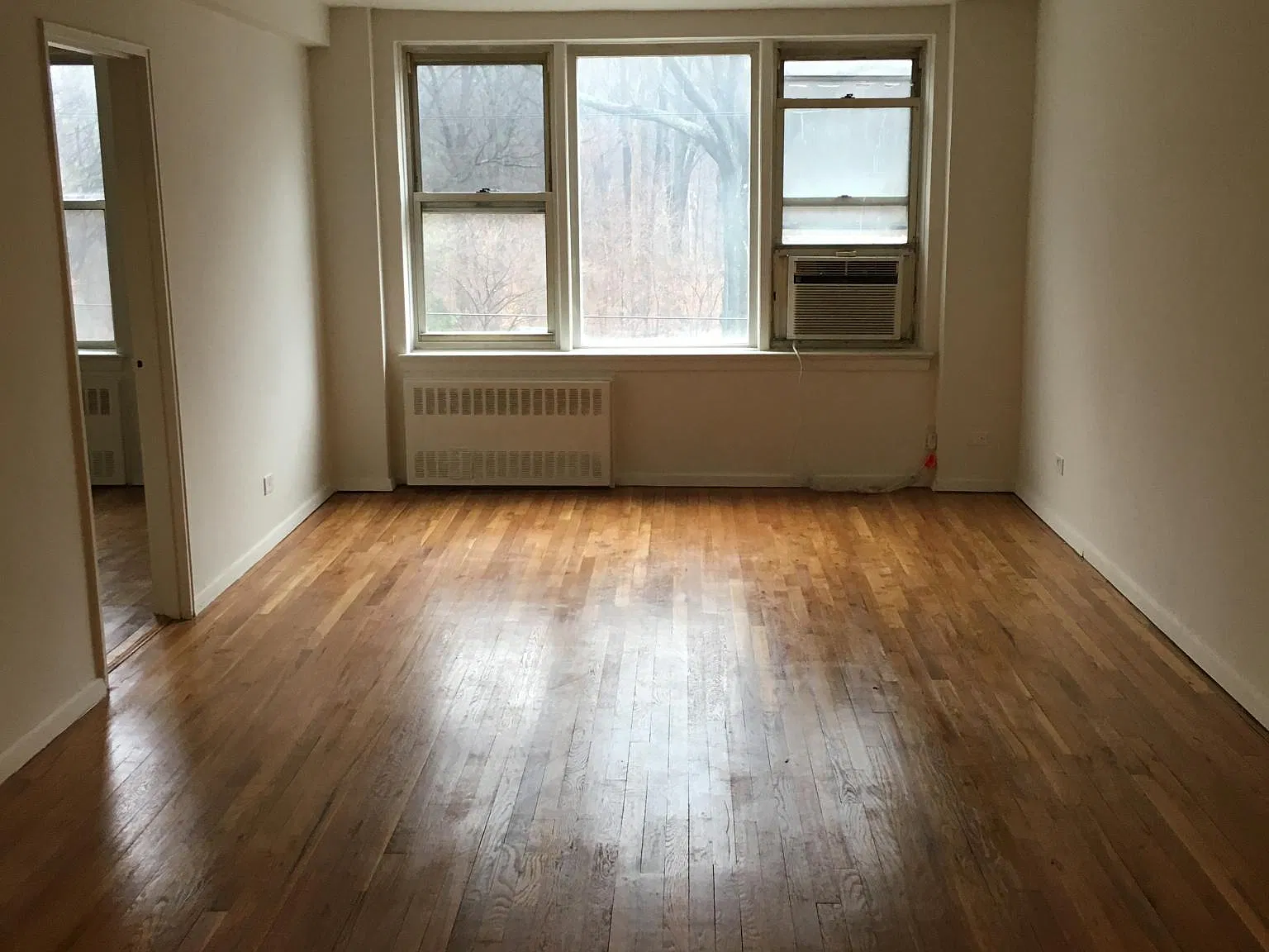2 bed, 1200 sqft, $1,850 — Photo 2