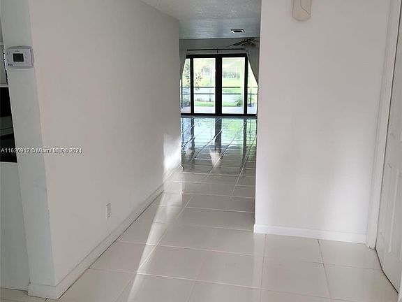 3rd image of 364 Fern Dr #8-6