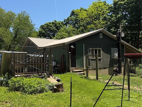 2nd image of 15692 Sligo Rd