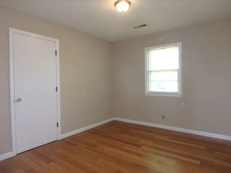 12302 N Route J — Photo 12