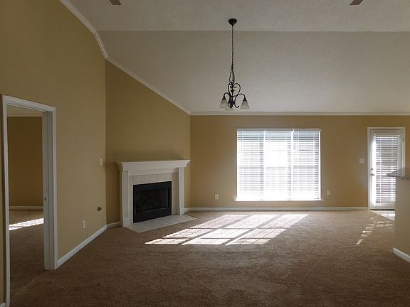 626802 _ Living Room _02292016