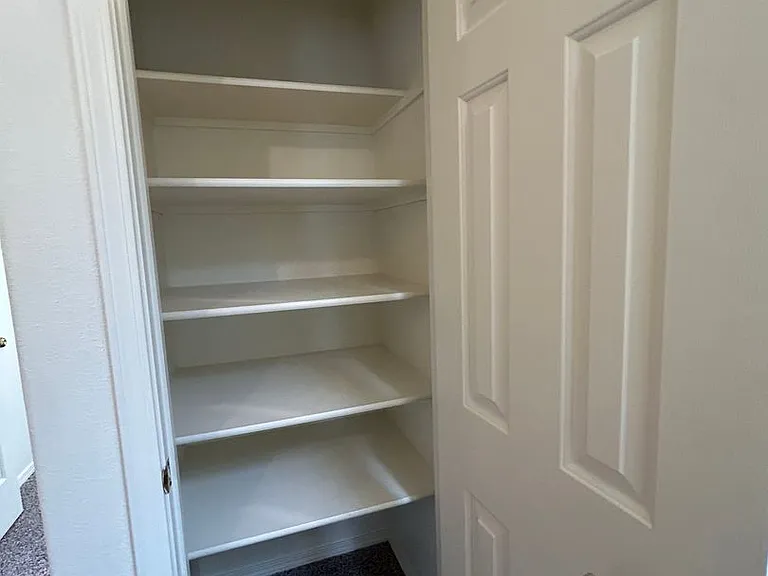 411 N Edgewood Ln — Photo 20