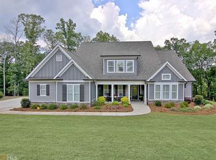 120 Rowboat Dr, Fayetteville, GA 30215