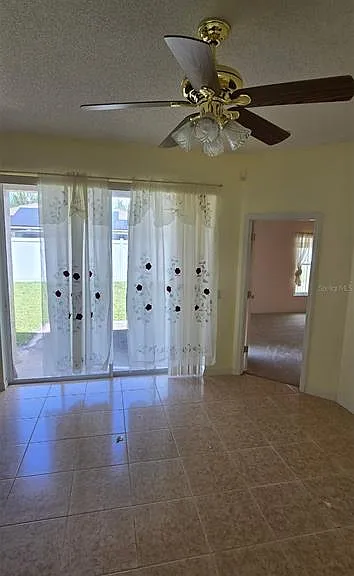 619 Reindeer Dr — Photo 6